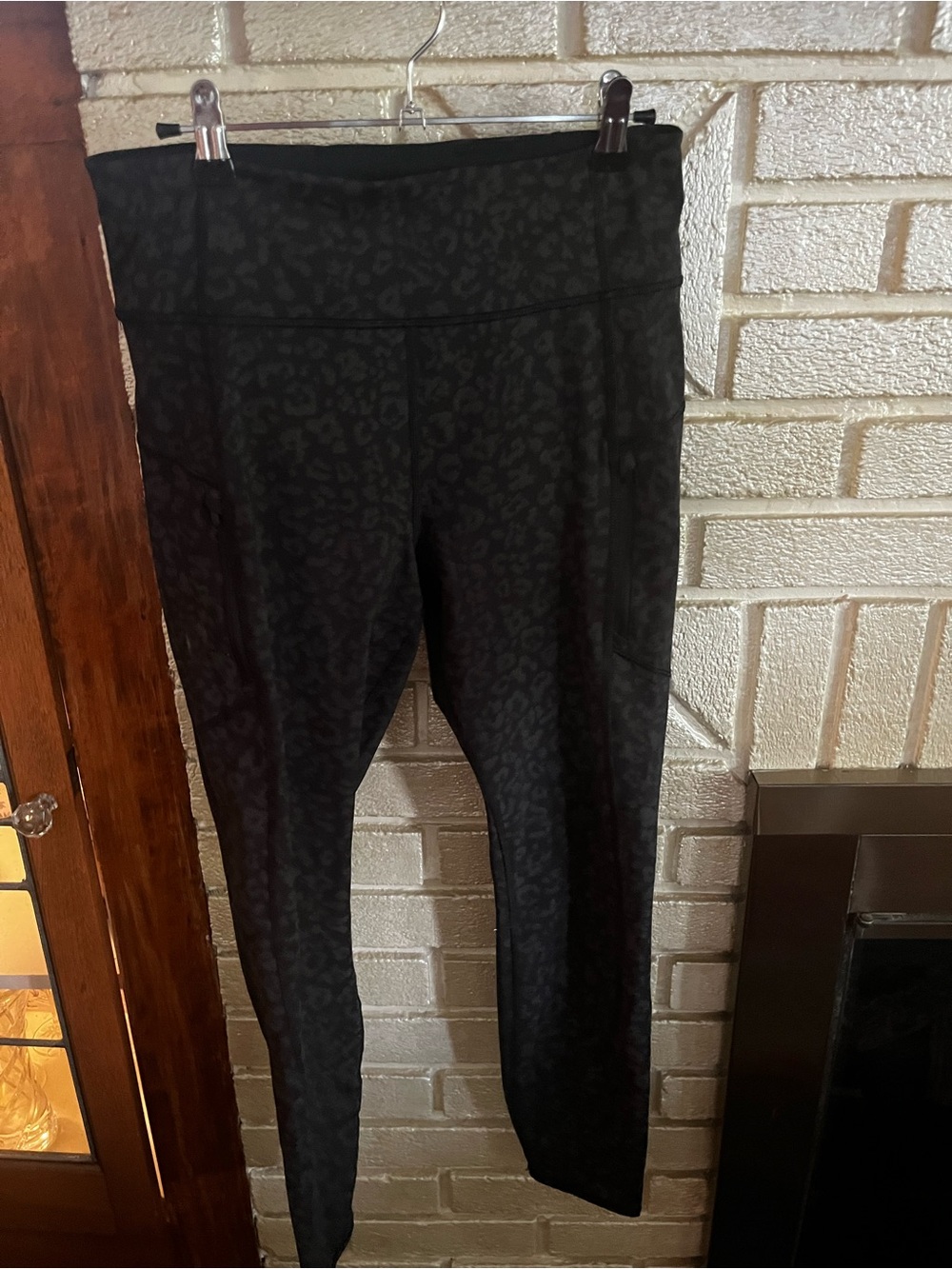 Athleta Reflective Cool Weather Running Tights.  Black and Gray Leopard Print.